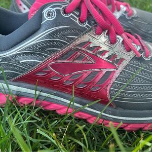 Brooks Glycerin 14 running shoes women’s Size 9.5
